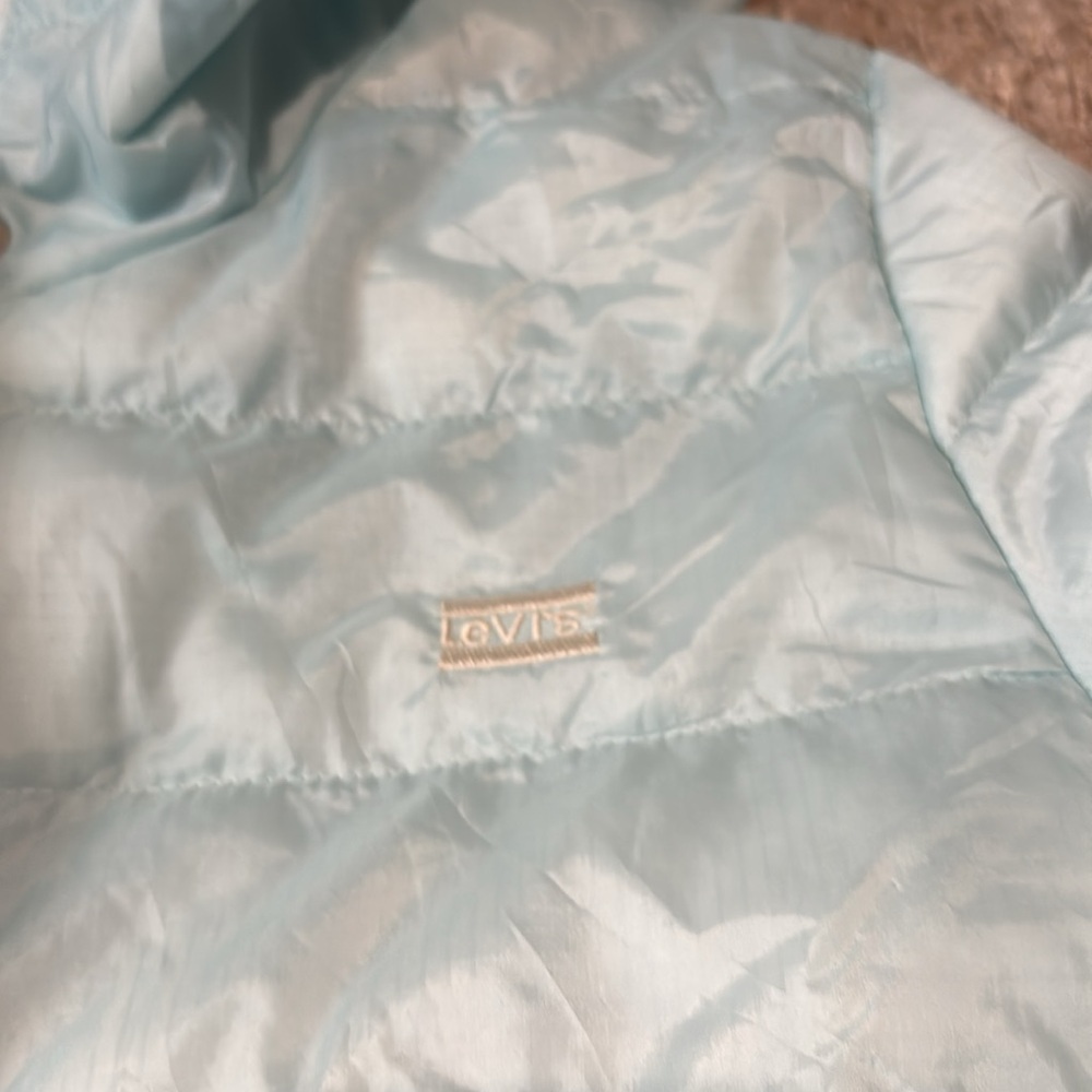 Levi’s Edie Packable Jacket - Picture 5 of 7